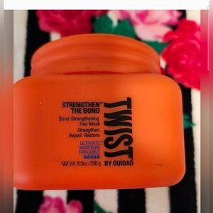 Twist Orange Hair Mask